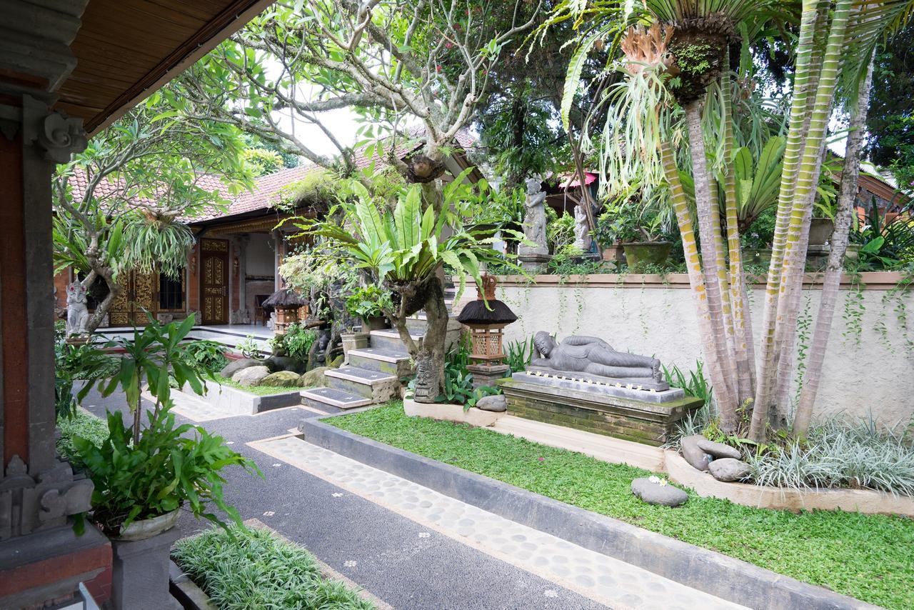 Nuaja Balinese Guest House Убуд Экстерьер фото